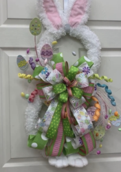 FREE SHIPPING - Fully Adjustable Professional Wreath Stand